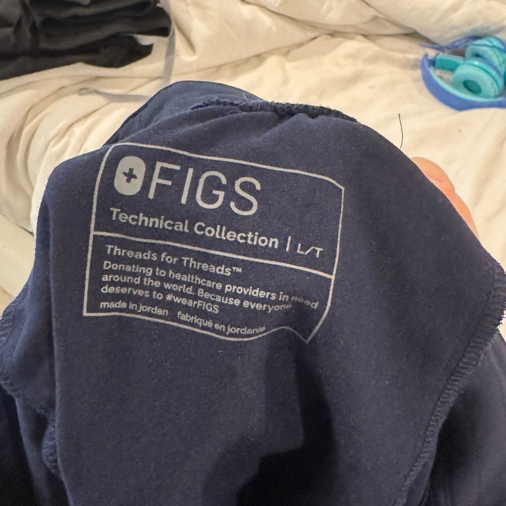 FIGS zamora navy joggers women’s